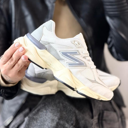 NB 9060 Branco Floater Cinza
