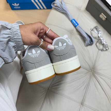 Ad Campus 00s Cinza